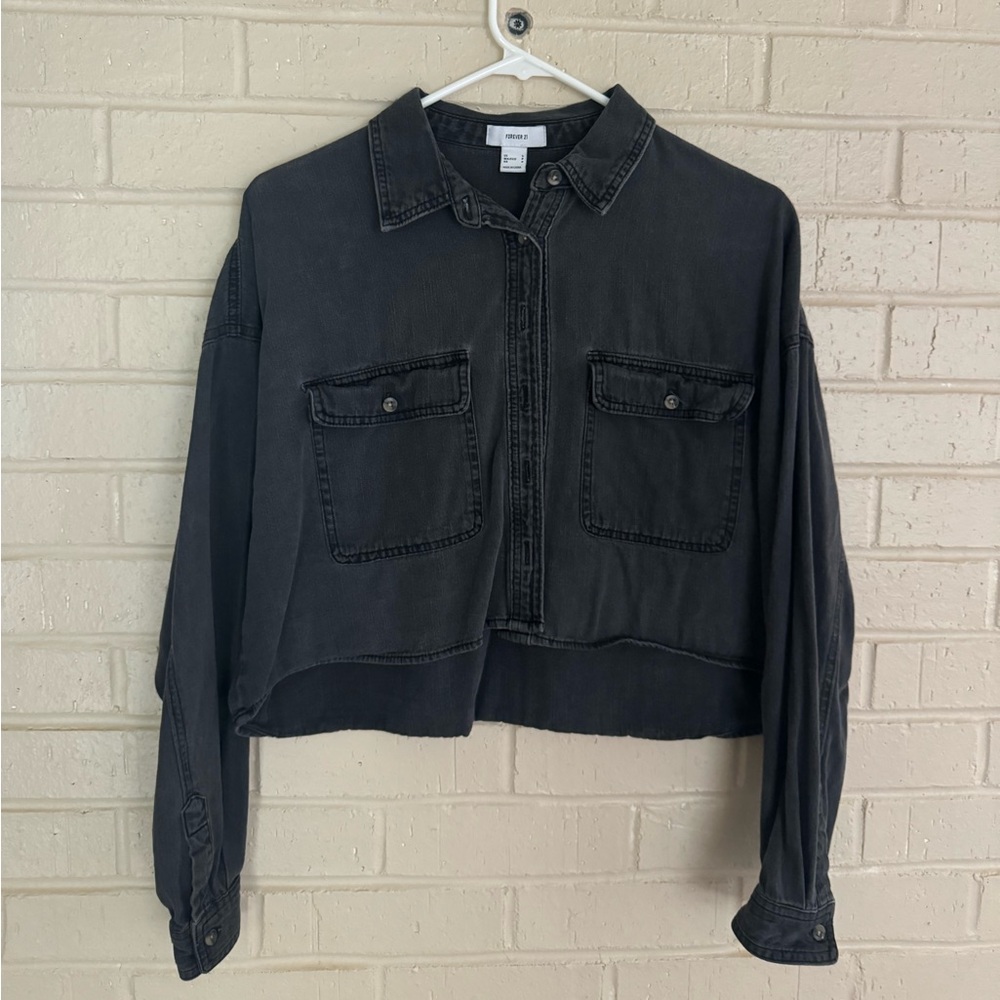 Forever 21 Black Cropped Grey Button Up